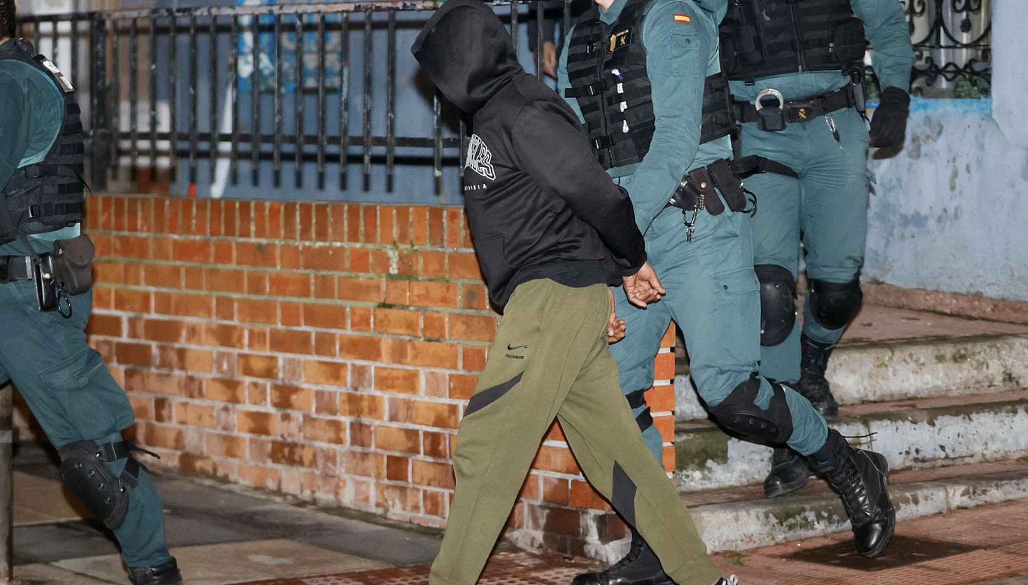 Imagen del día en el que Dilawar Hussain fue detenido por el asesinato de tres hermanos. Imagen del día en el que Dilawar Hussain fue detenido por el asesinato de tres hermanos.