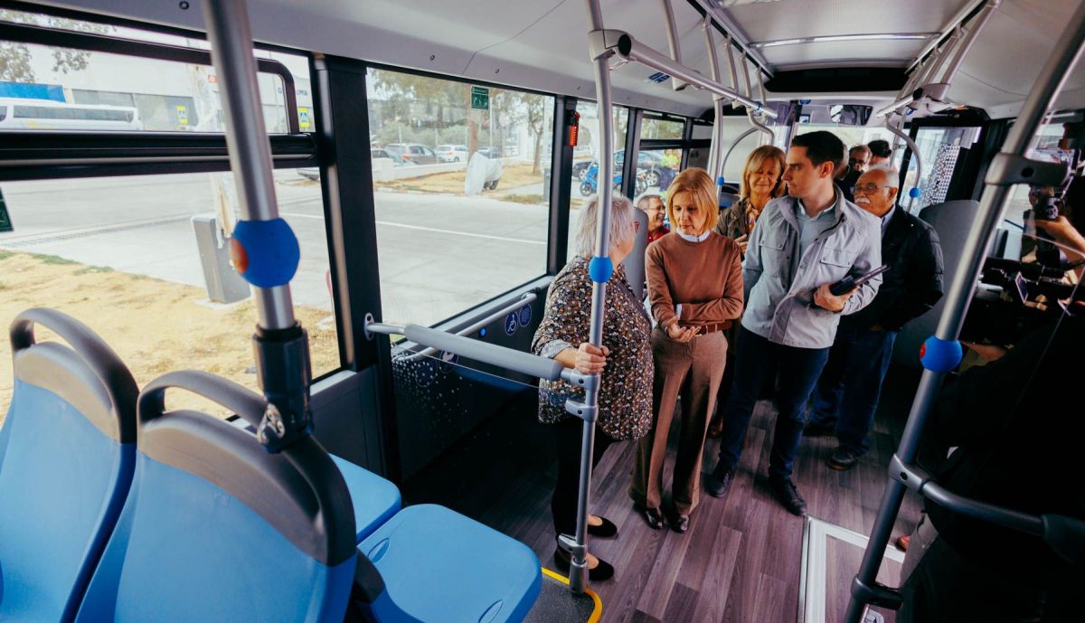 AUTOBUSES NUEVOS JEREZ ALCALDESA PELAYO 16