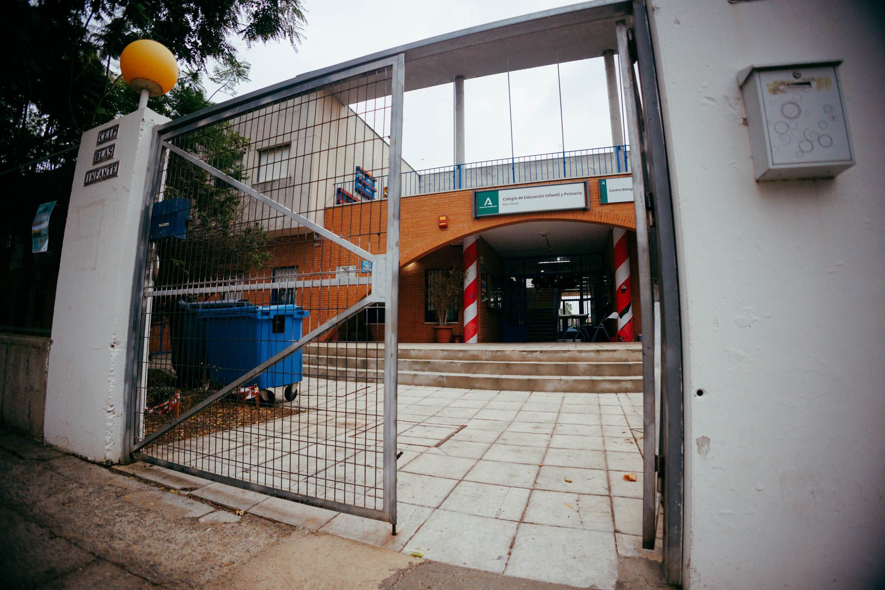 Entrada del CEIP Blas Infante de Jerez.