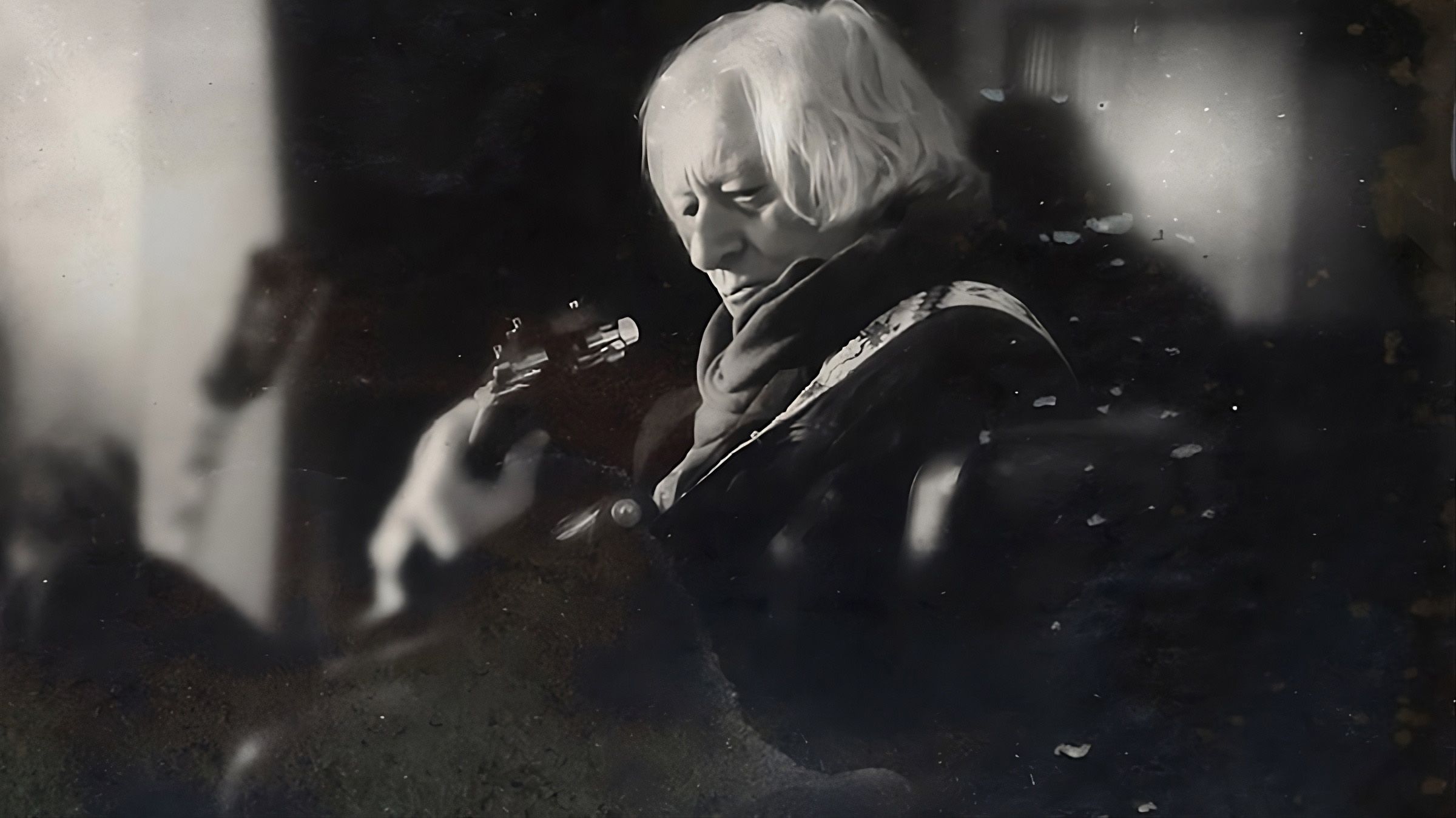 Imagen de Peter Buck, el mítico guitarrista de R.E.M., ahora en Drink The Sea.