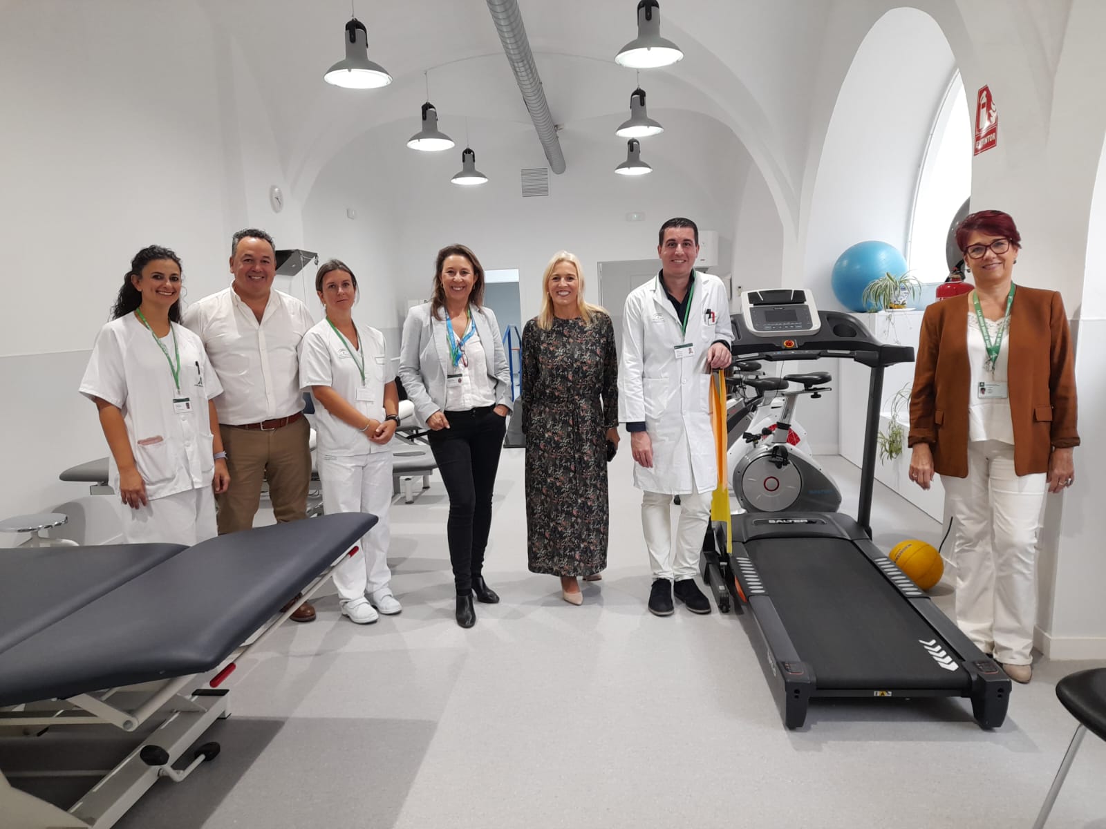 La renovada sala de rehabilitación y fisioterapia de Sanlúcar.