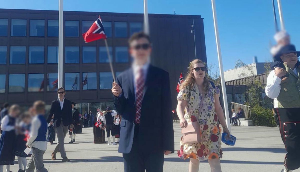 El hijo de María, en su instituto de Noruega.