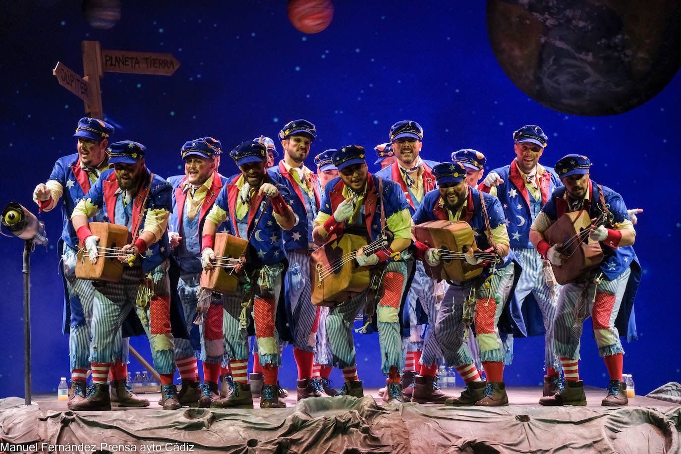 Comparsa 'El corazón de Cádiz', de los hermanos Pastrana.