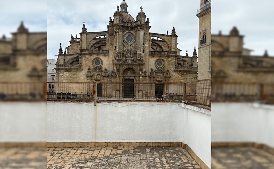 Vistas de la Catedral desde la vivienda. 16x9