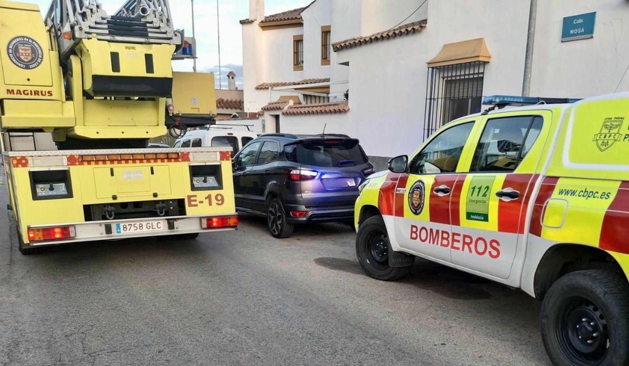 La actuación de los bomberos en Jerez.