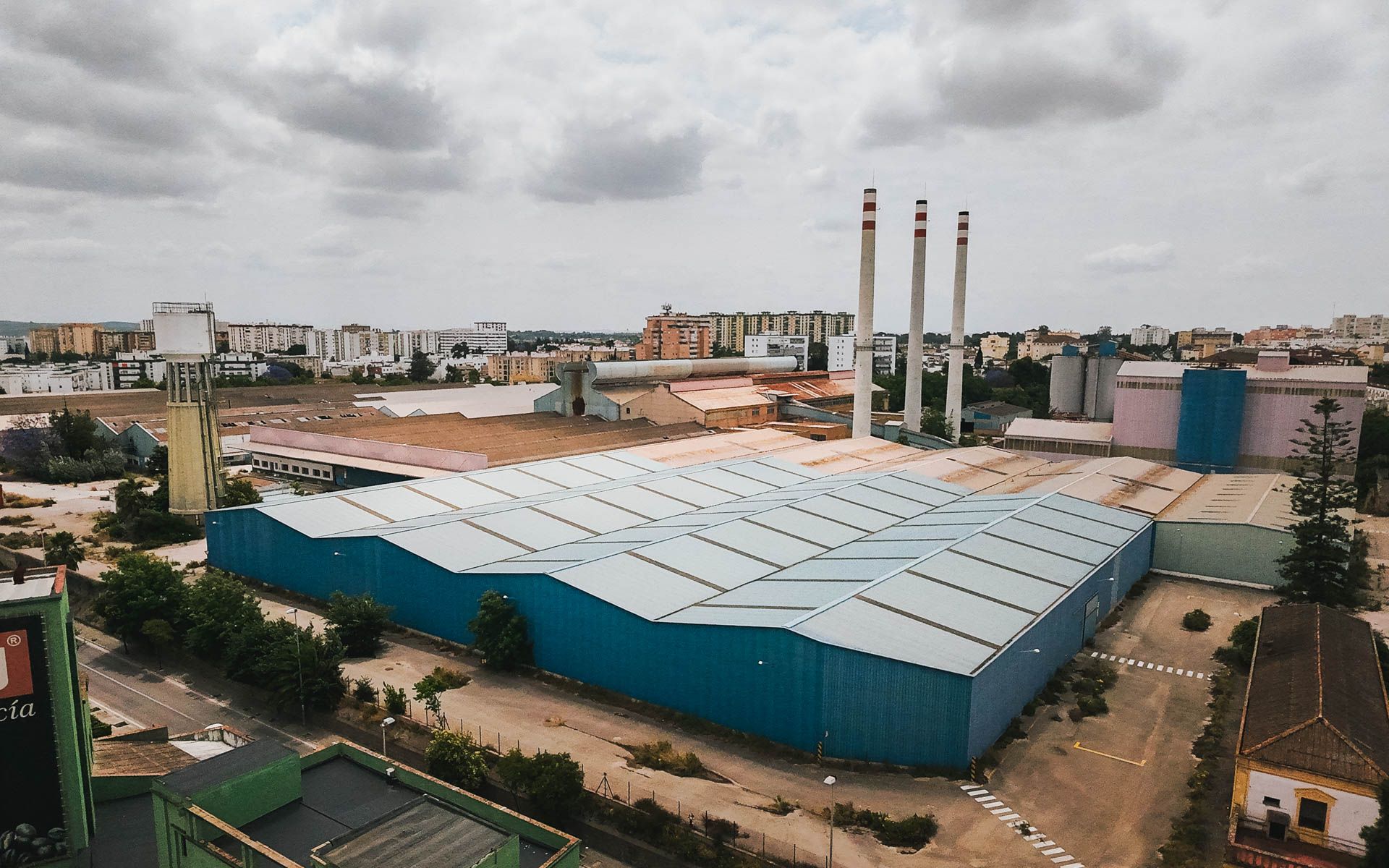 Vista de la antigua fábrica de botellas de Jerez.