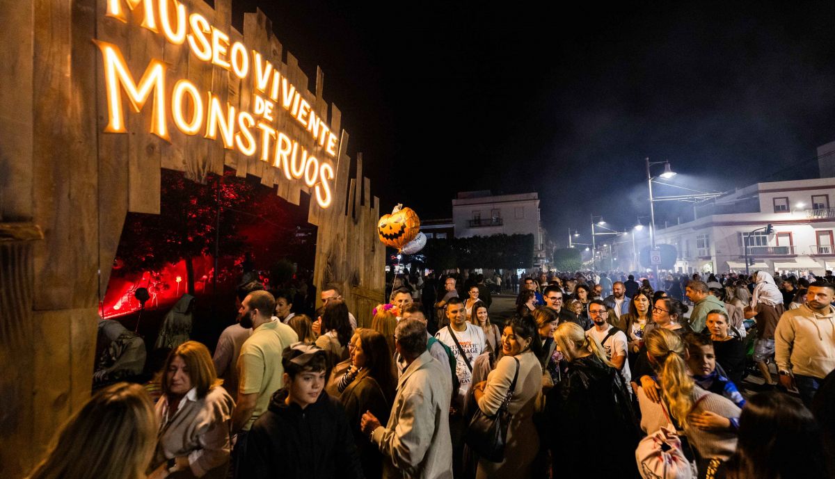 Una imagen de la entrada del Museo Viviente de Monstruso.