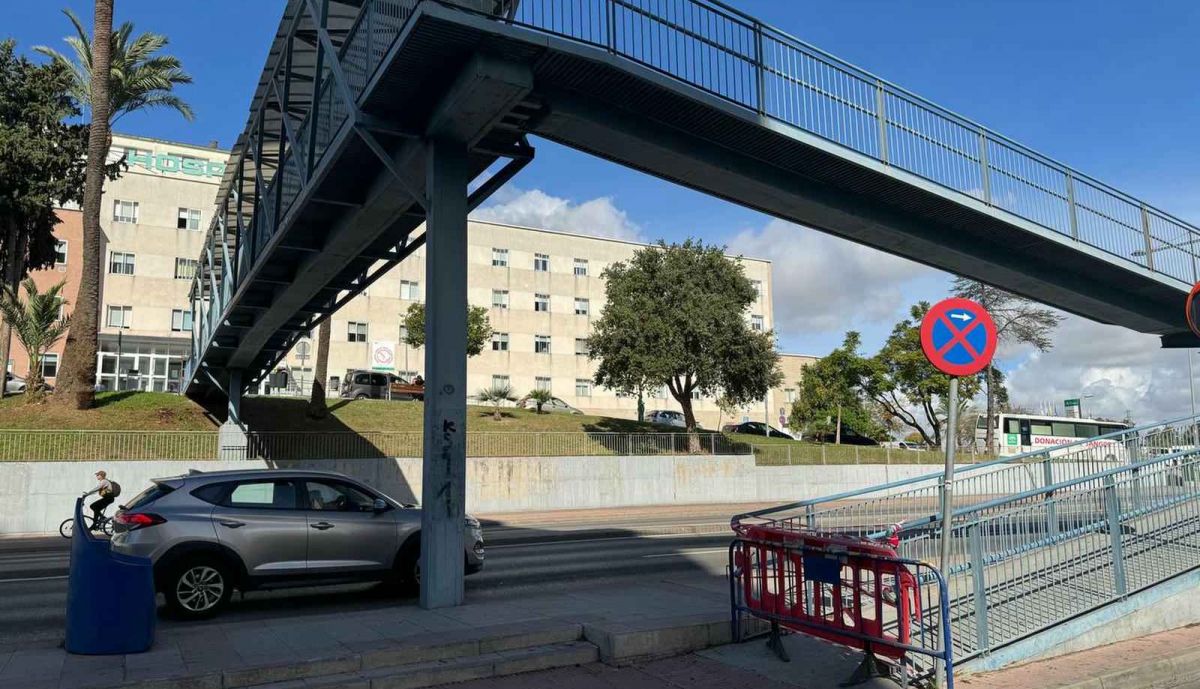 Imagen de la pasarela desde la barriada Las Torres.