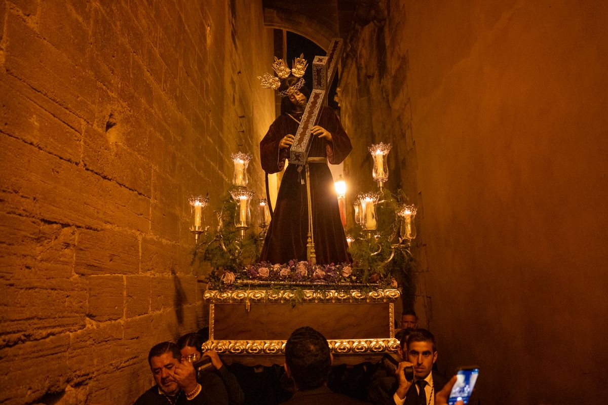 Nuestro Padre Jesús Nazareno, las imágenes del traslado en Arcos este 2025, en el 425 Aniversario y un cuarto de siglo de Regidor Perpetuo.