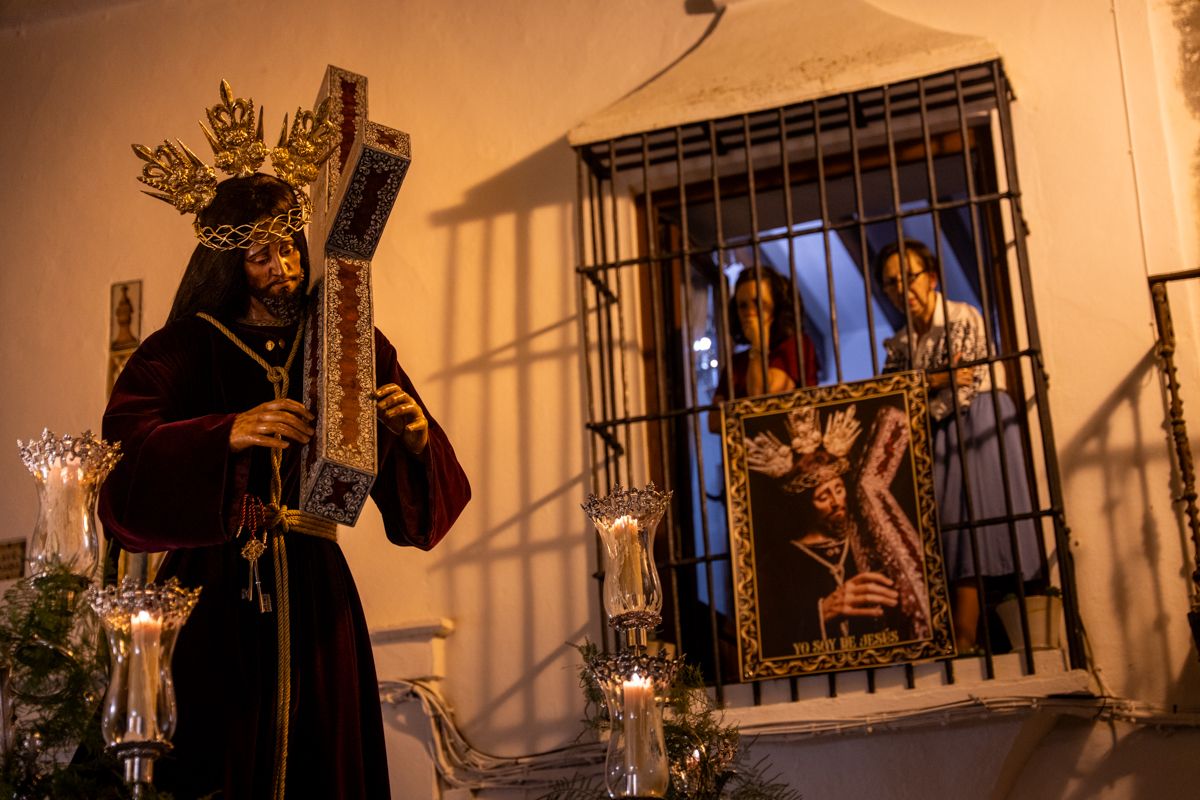 Nuestro Padre Jesús Nazareno, las imágenes del traslado en Arcos este 2025, en el 425 Aniversario y un cuarto de siglo de Regidor Perpetuo.