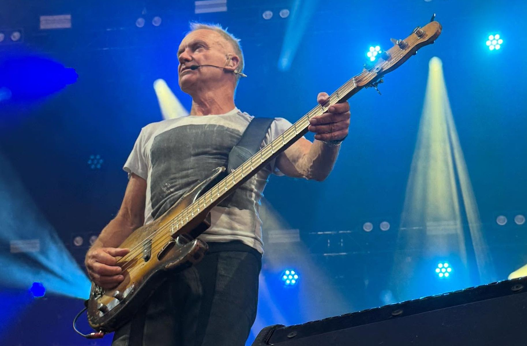 Sting, en un concierto. Sting, en un concierto.