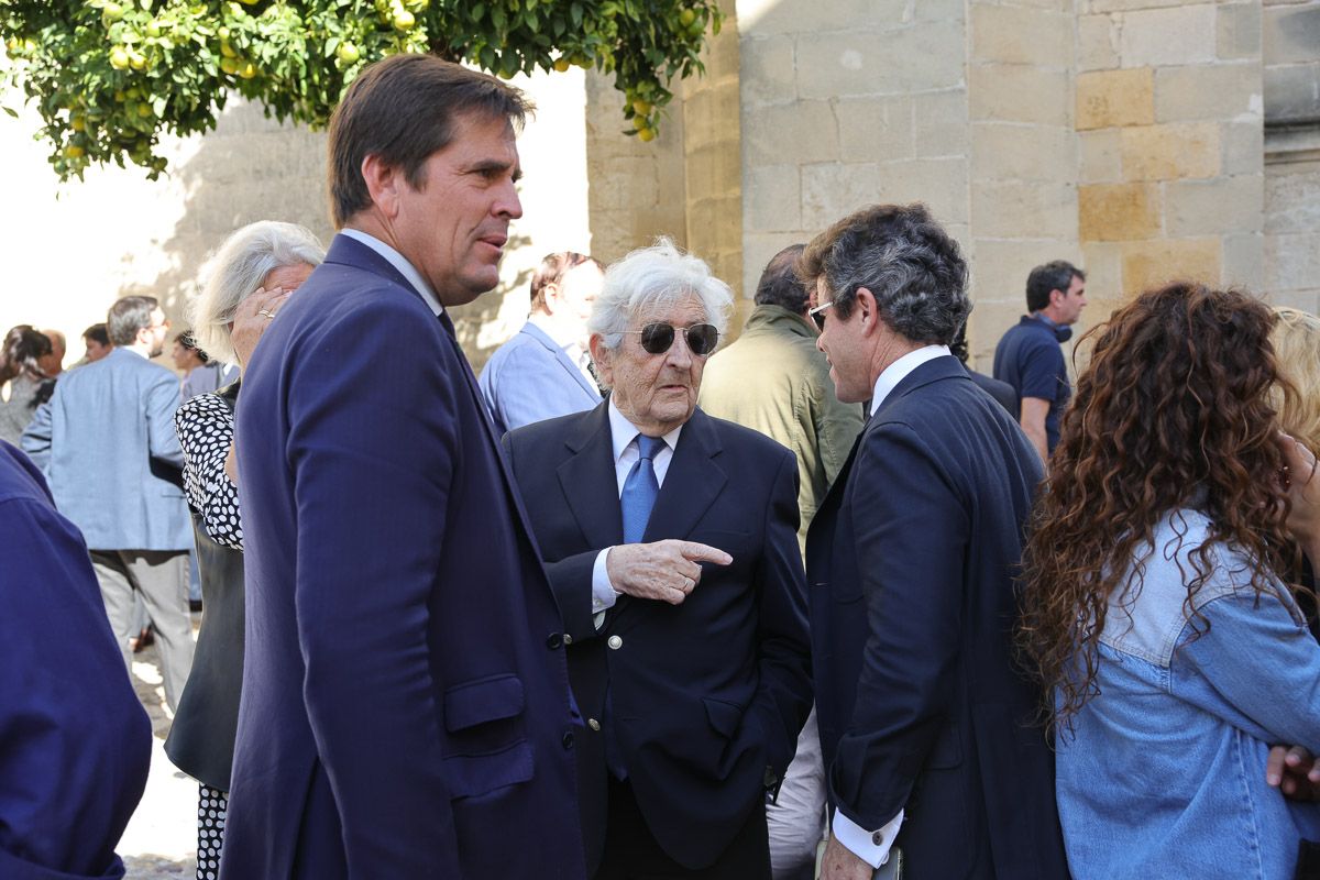 Dávila Miura a la izquierda junto a Alfonso Rodriguez y el banderillero Álvaro Montes