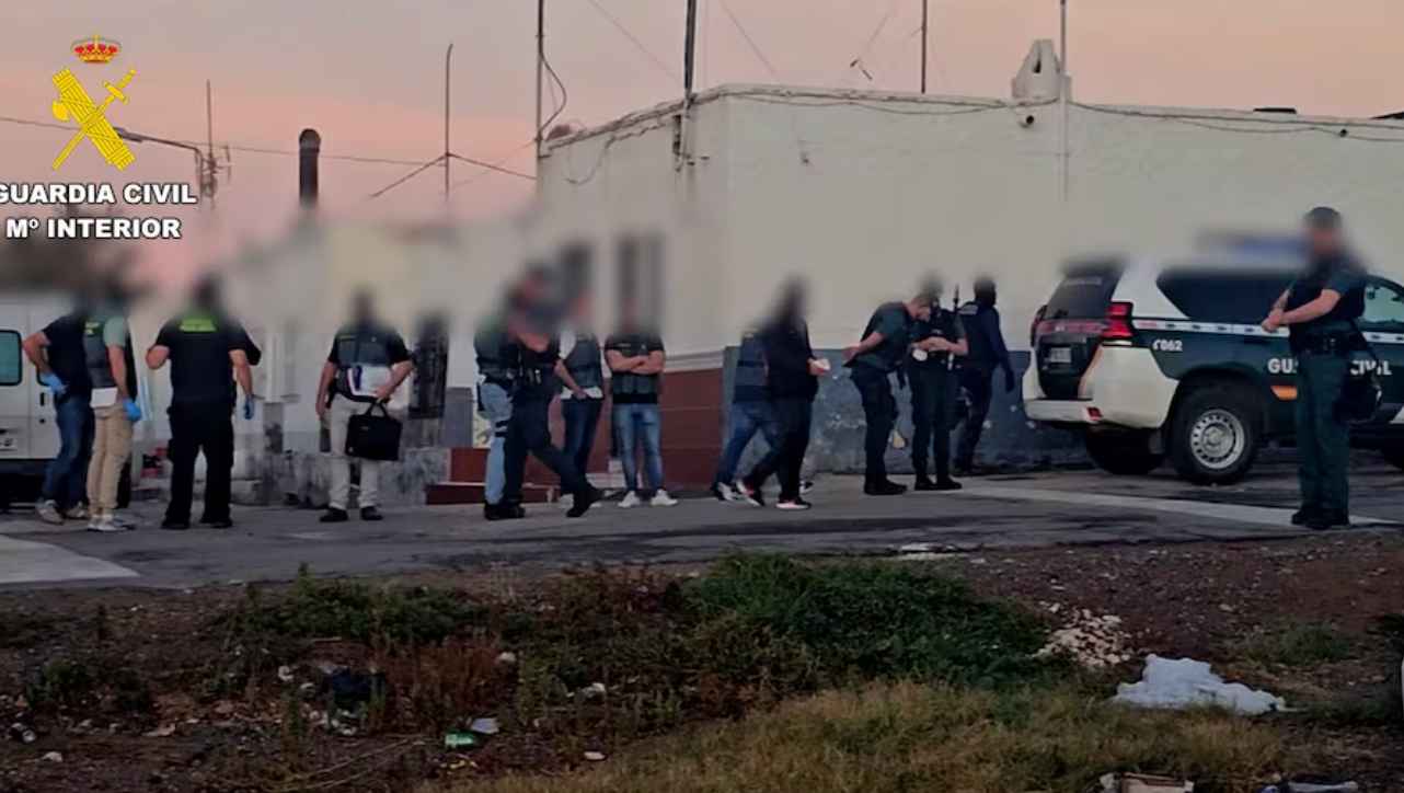 Una imagen de la intervención realizada por la Guardia Civil.