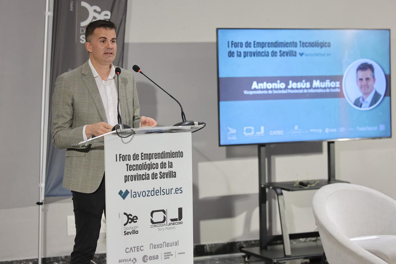 Antonio Jesús Muñoz, vicepresidente de Inpro y alcalde de Estepa.