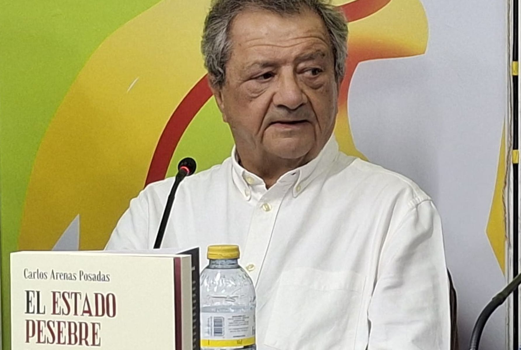 Carlos Arenas presenta 'El Estado pesebre'.