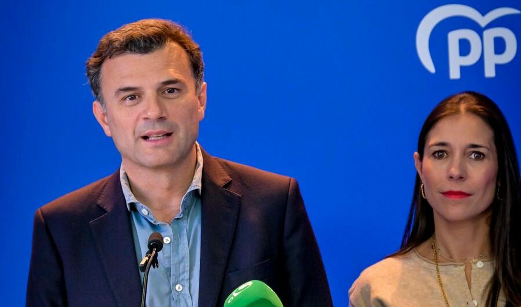 Un momento de la rueda de prensa en el PP de Cádiz.