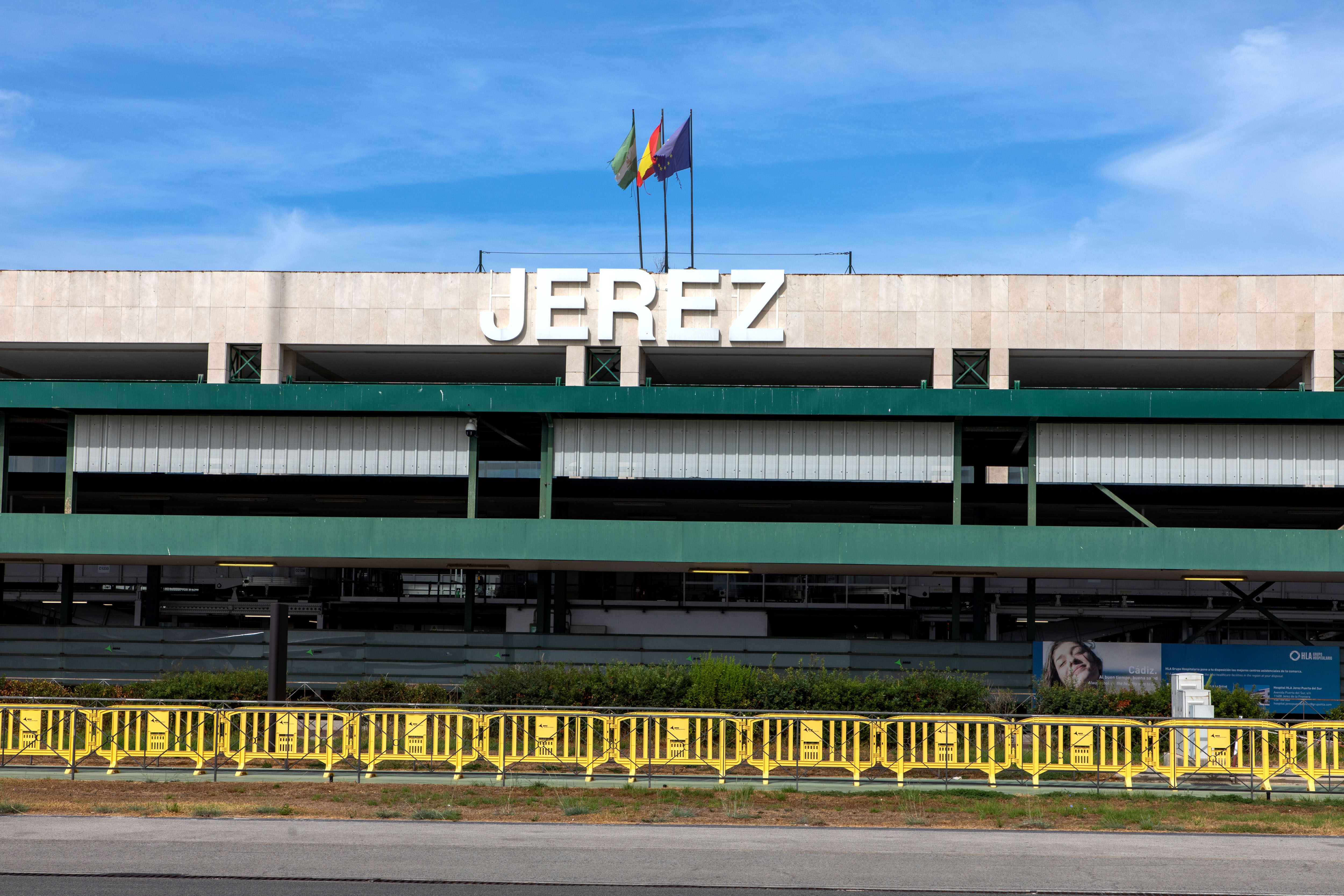 Edificio de la terminal del Aeropuerto de Jerez. Edificio de la terminal del Aeropuerto de Jerez.
