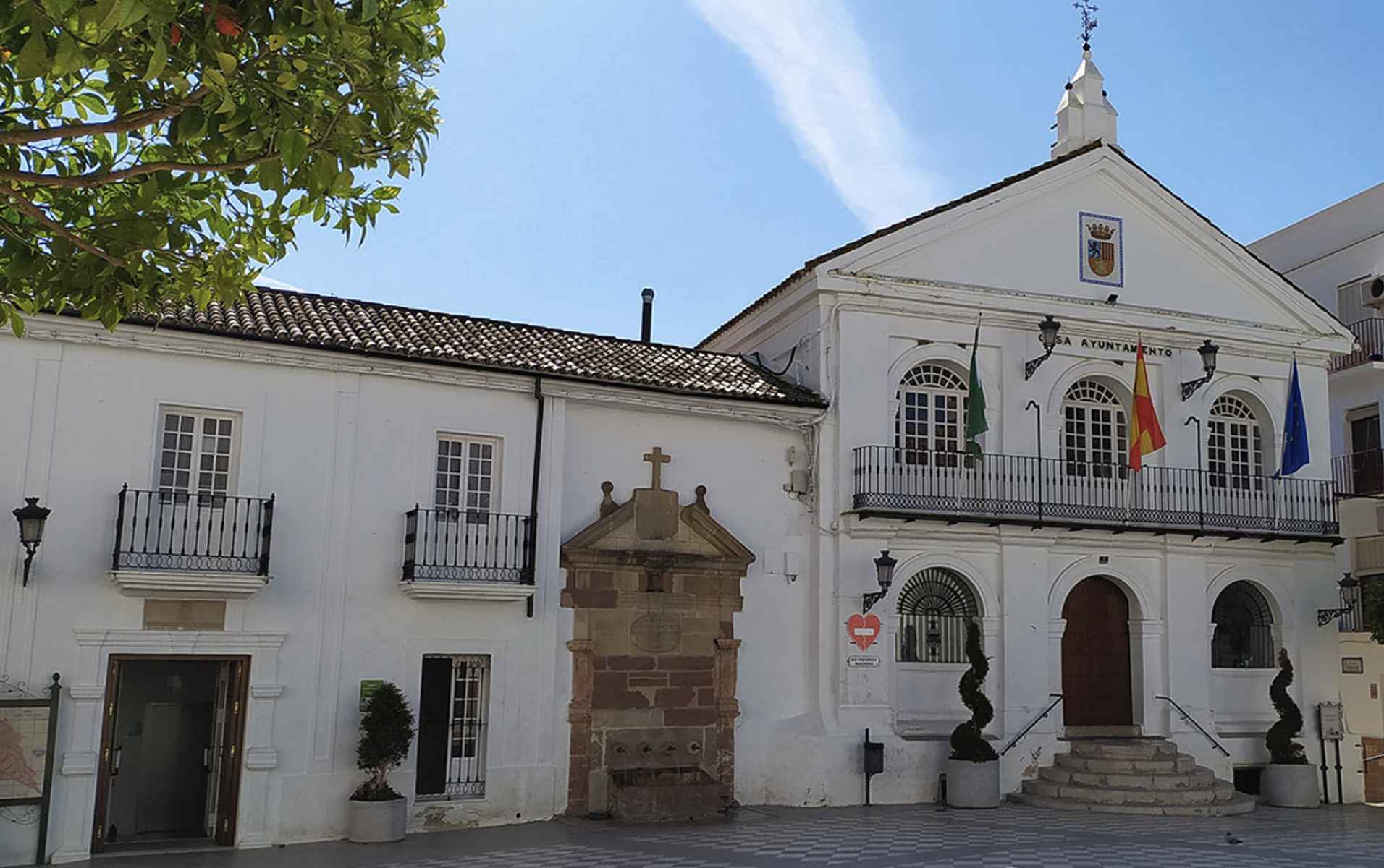 Pesar en Ubrique por la muerte del joven Alejandro. Pesar en Ubrique por la muerte del joven Alejandro.