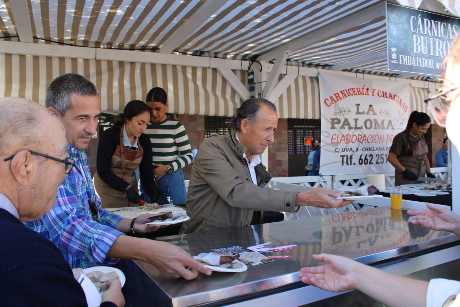 Llenazo en la Fiesta de la Butifarra de Chiclana.