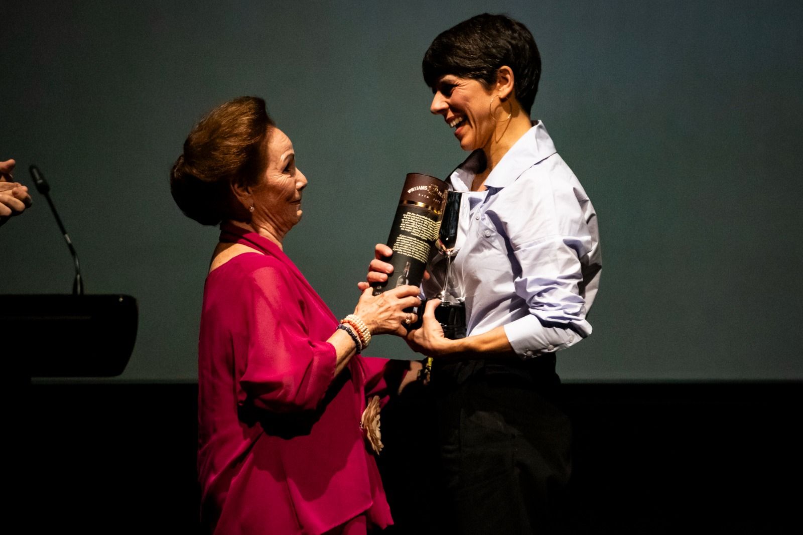 03 Leonor Leal y Angelita Gomez