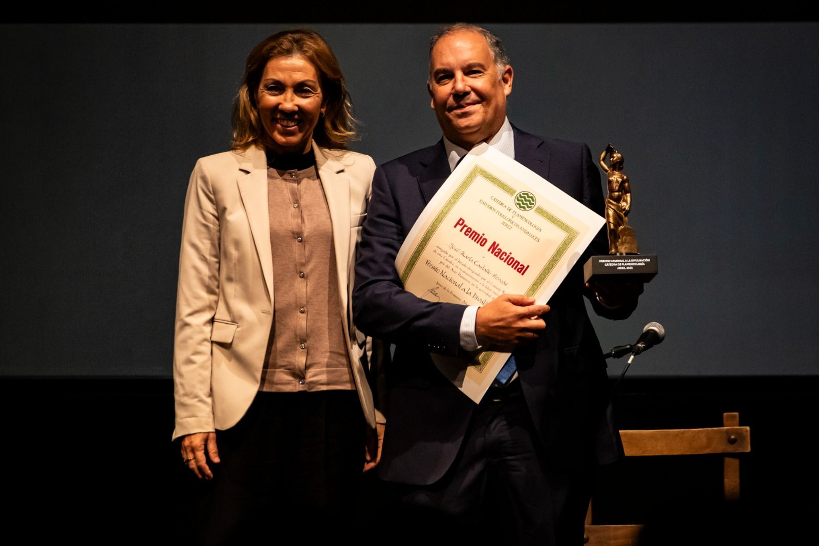 05 Jose María Castaño y Tania Barcelona