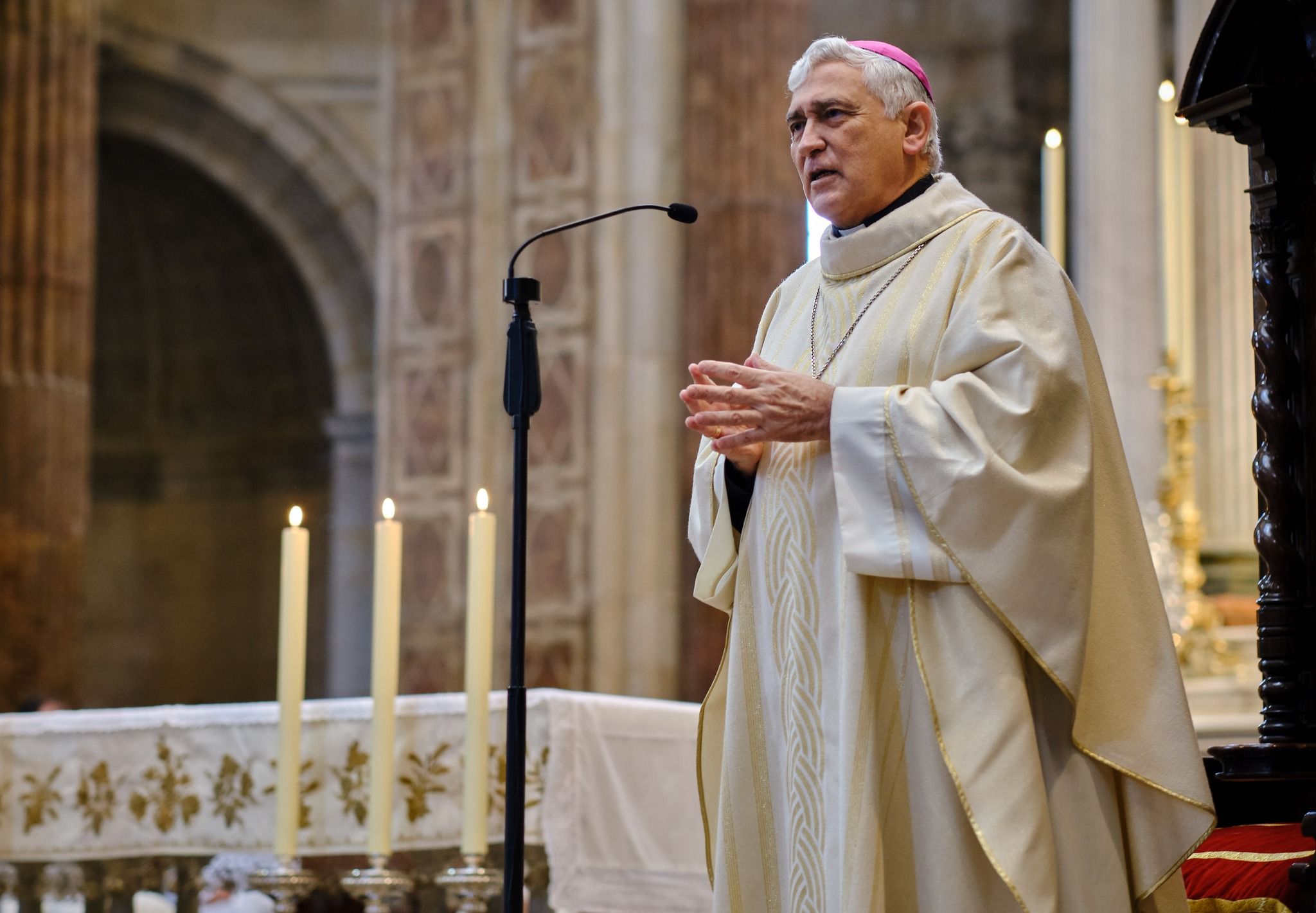 Rafael Zornoza, en una imagen de archivo en la Catedral de Cádiz. Rafael Zornoza, en una imagen de archivo en la Catedral de Cádiz.