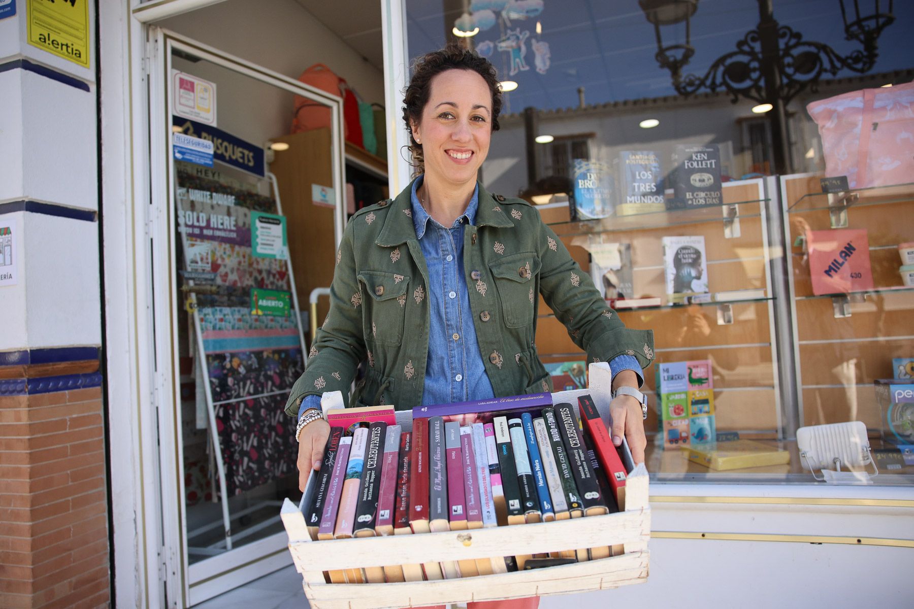Rocío Bellido, librera en Lebrija. Rocío Bellido, librera en Lebrija.