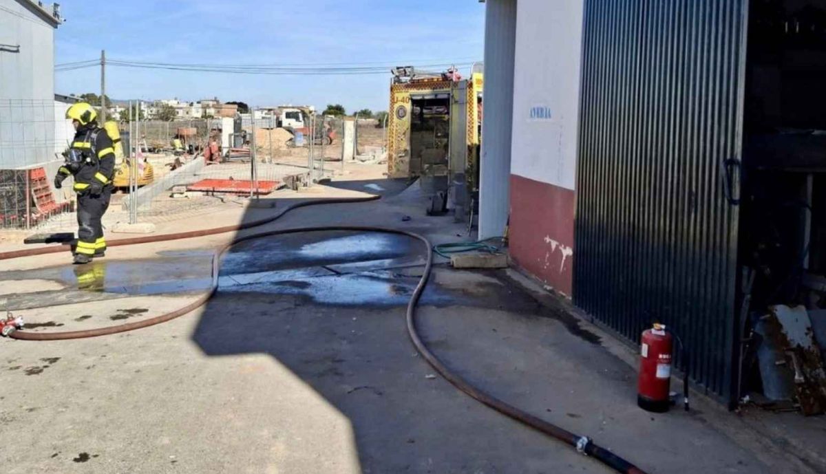 Una imagen de la intervención de los bomberos.