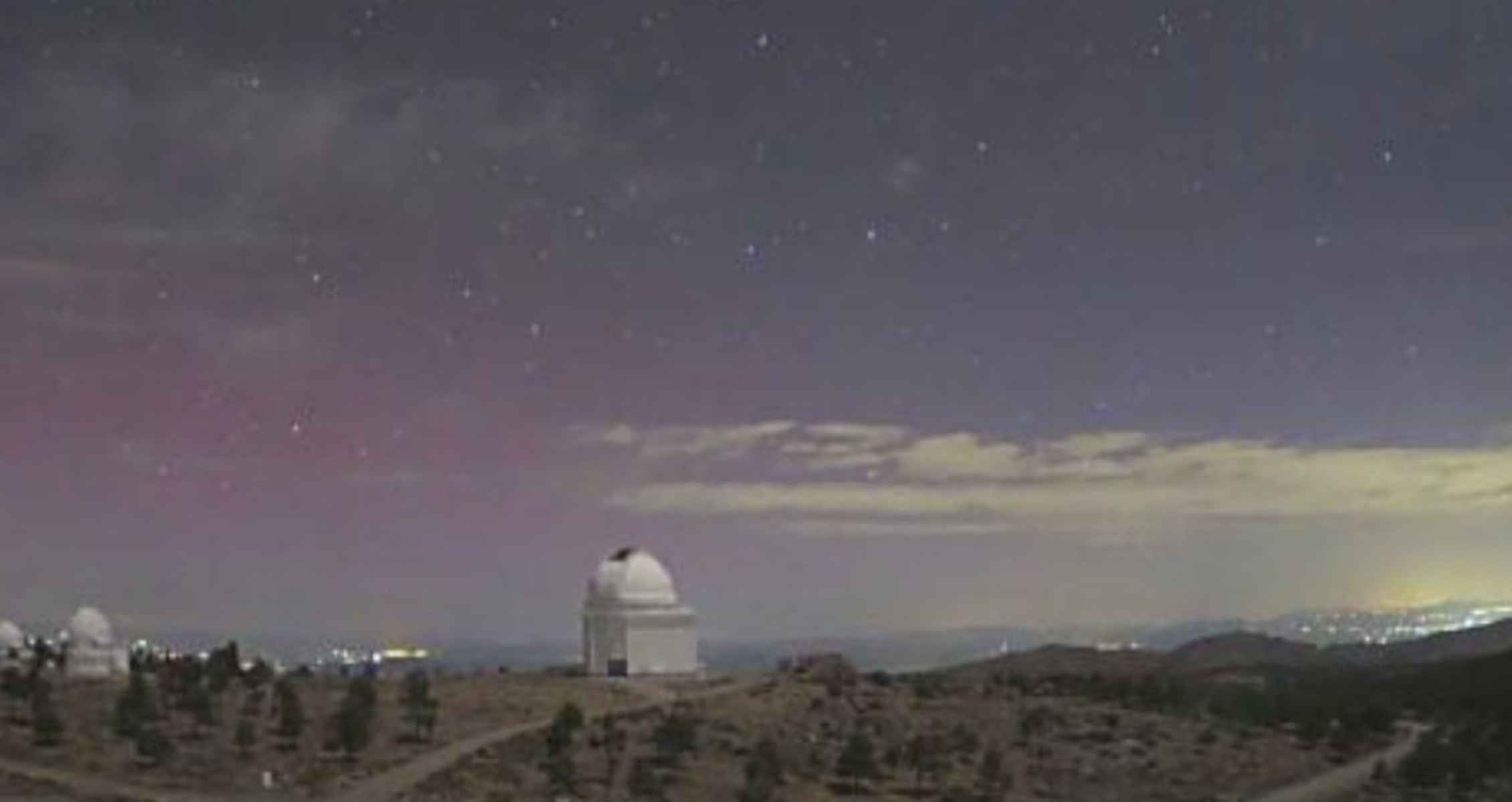 Imagen de la aurora boreal registrada por el observatorio de Calar Alto.