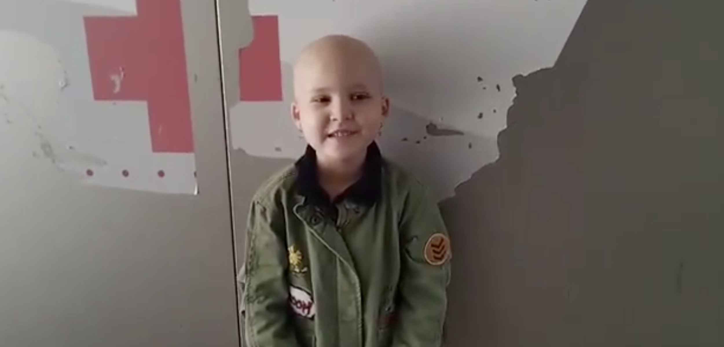 La pequeña Victoria Esperanza, anunciando que ha encontrado donante de médula. La pequeña Victoria Esperanza, anunciando que ha encontrado donante de médula.