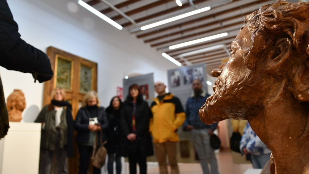 Visitantes en el Museo de Ortega Bru en San Roque.