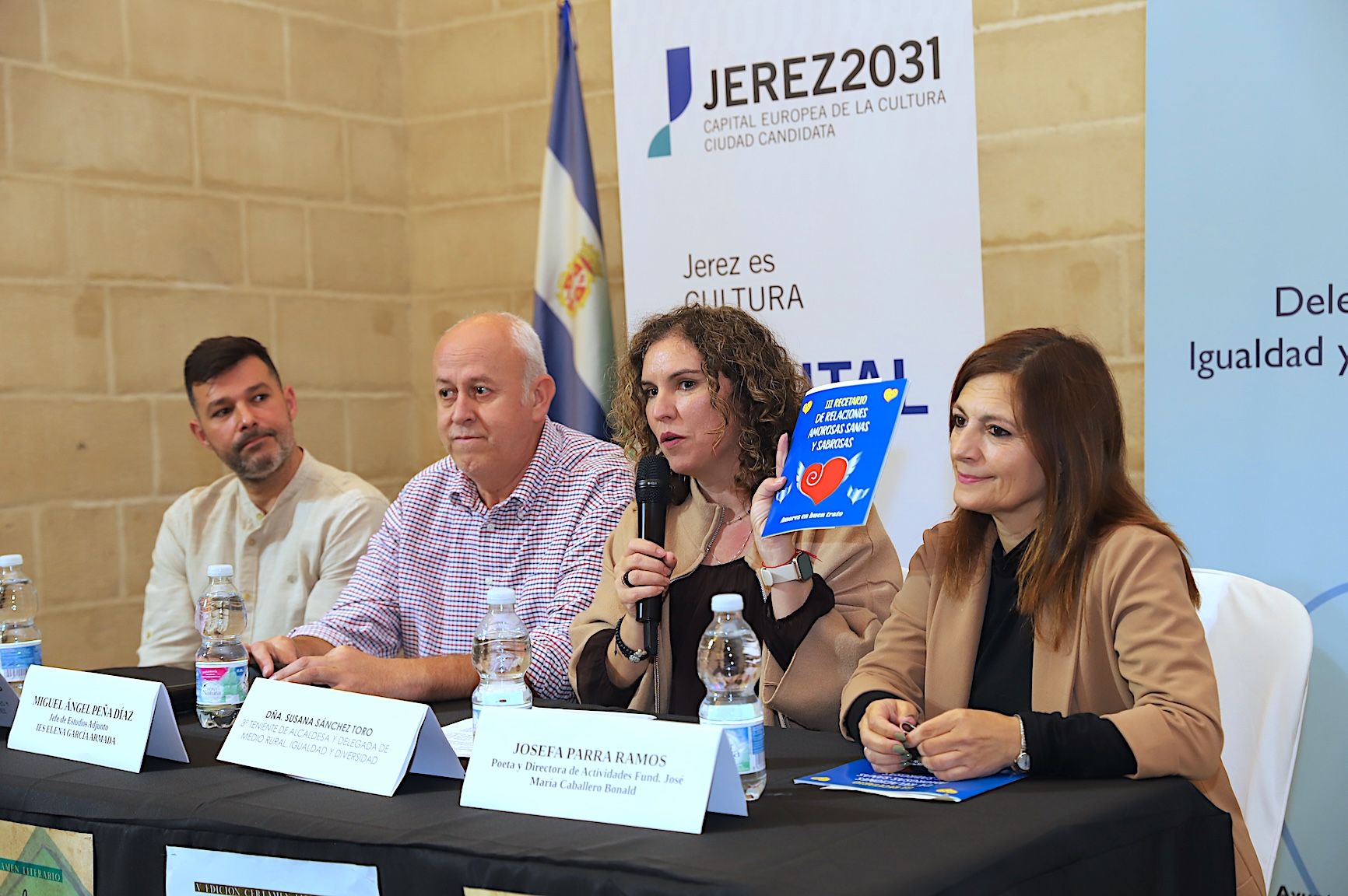 Presentación del recetario en Jerez. Presentación del recetario en Jerez.
