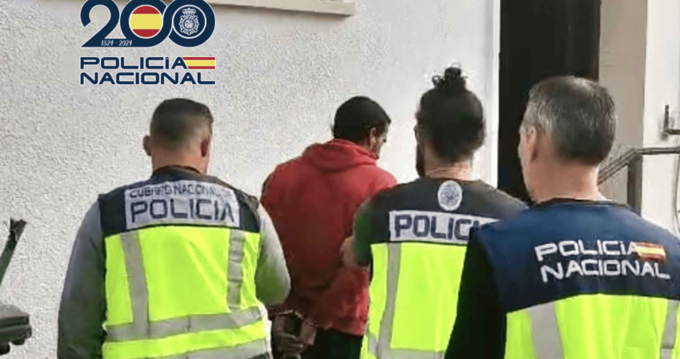 La Policía Nacional, con el presunto autor de un delito de homicidio en El Puerto.