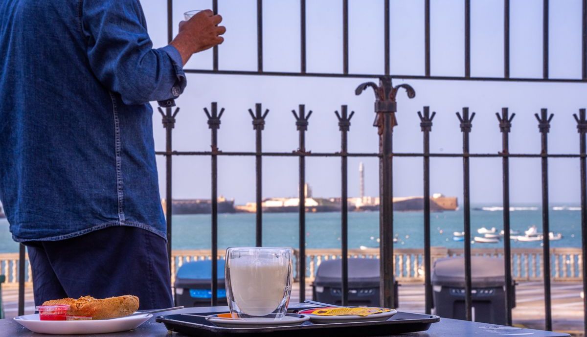 Terraza espectacularsobre la caleta   Cádiz