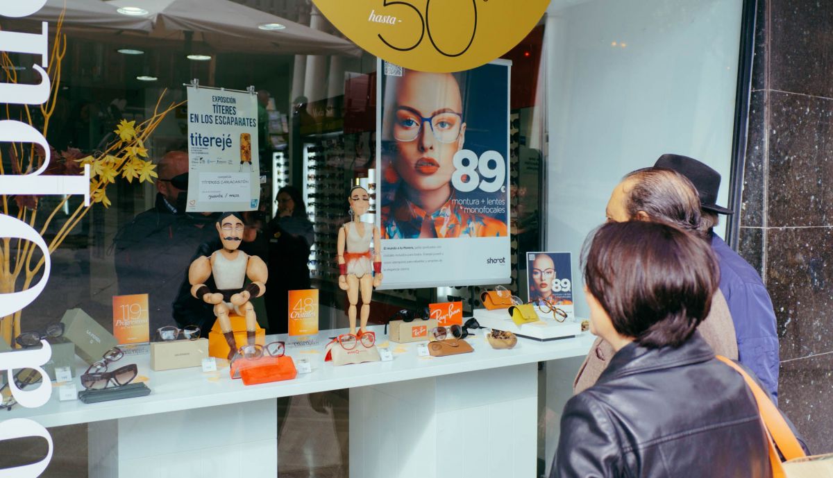 TITERES ESCAPARATE TITEREJE 16