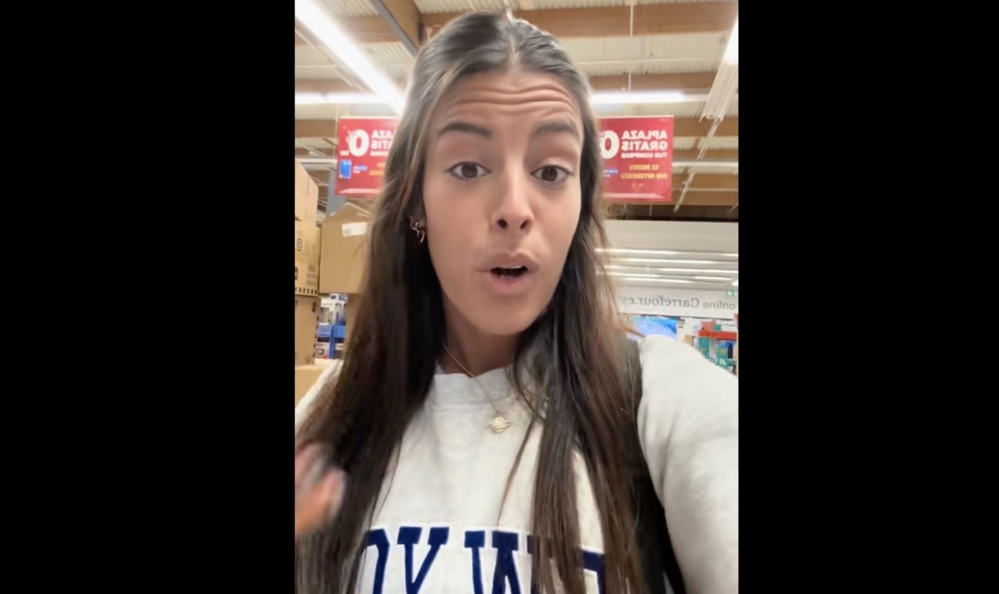 Paloma Reina, en el video donde critica los estereotipos de género en los juguetes.