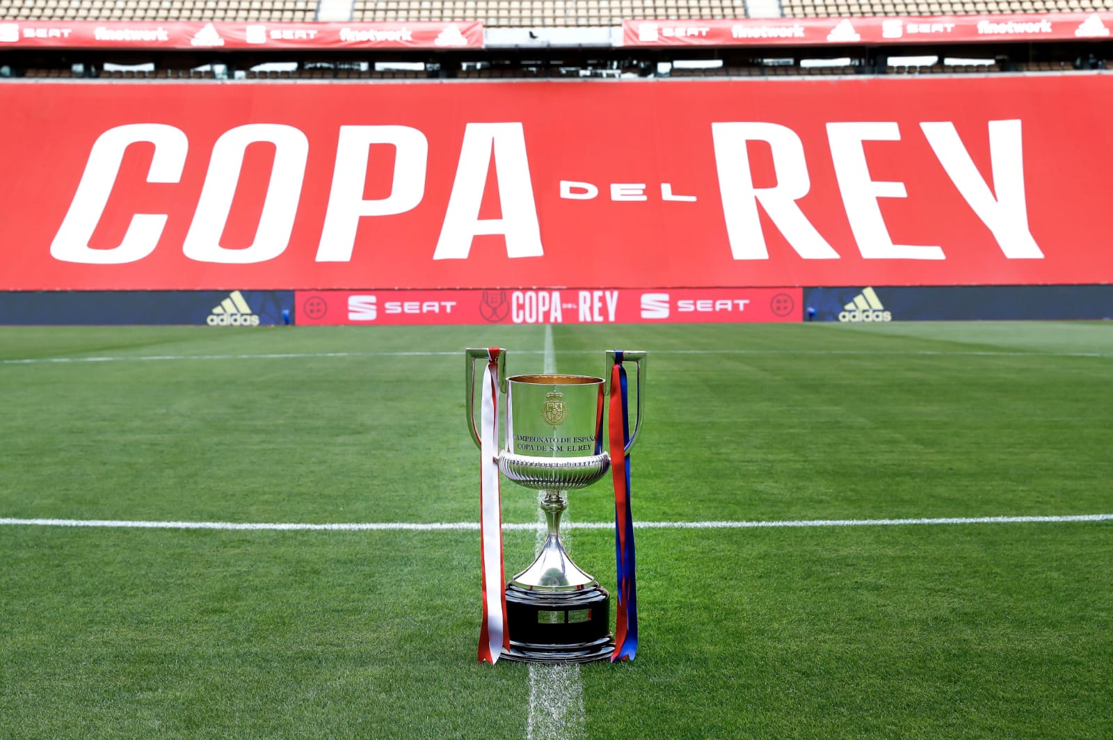 La copa del Rey en el estadio de La Cartuja de Sevilla.