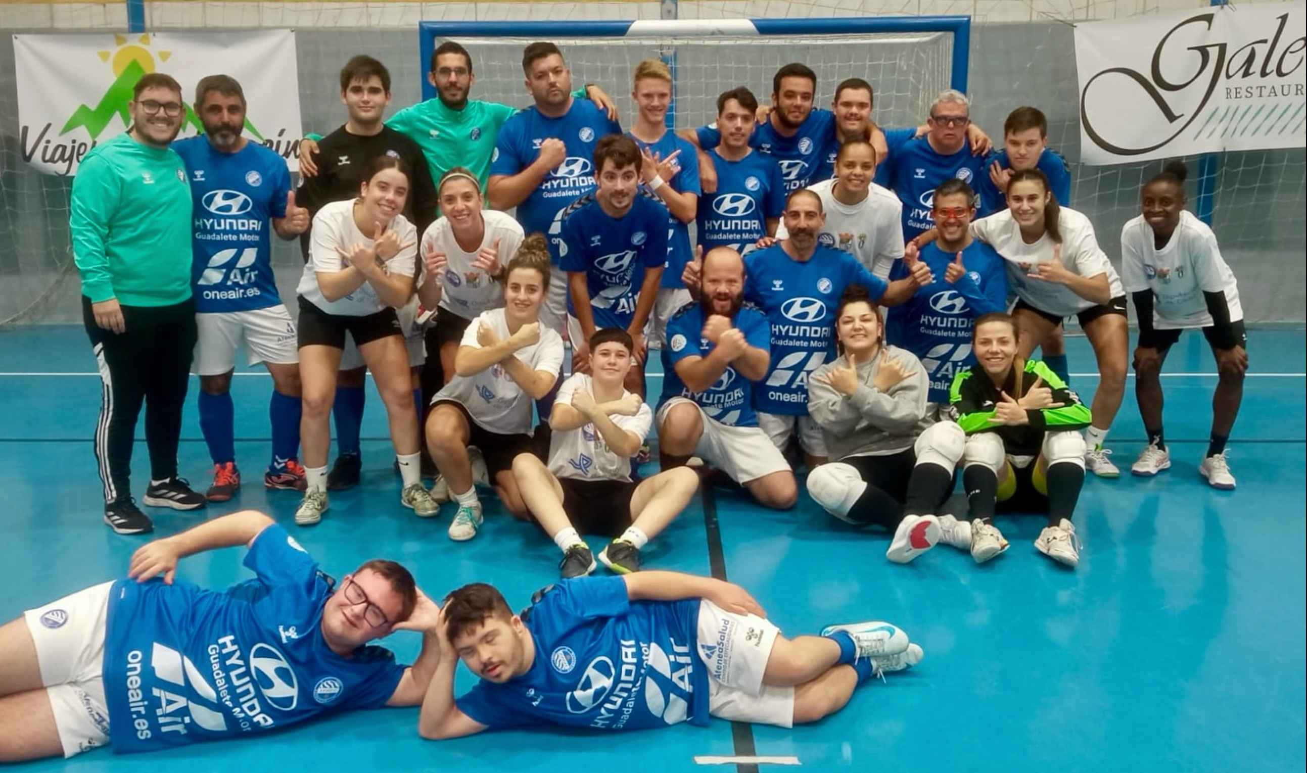 Una imagen del partido entre Guadalcacín FSF y Xerez DFC Genuine.