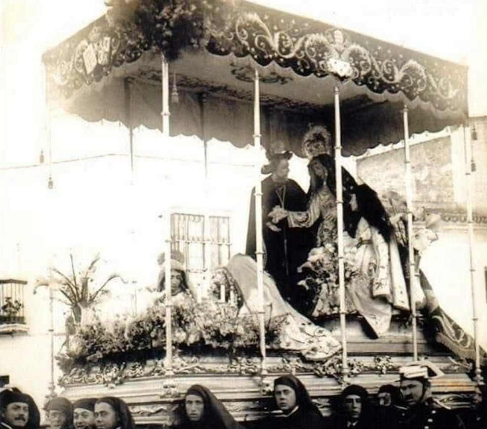 El palio de La Piedad en una imagen de principios del siglo XX.