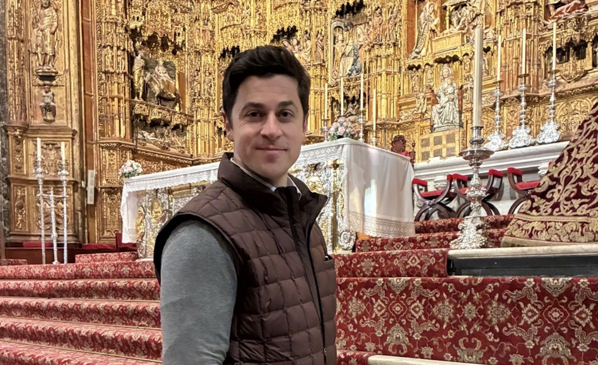 El actor David Henrie en la Catedral de Sevilla.