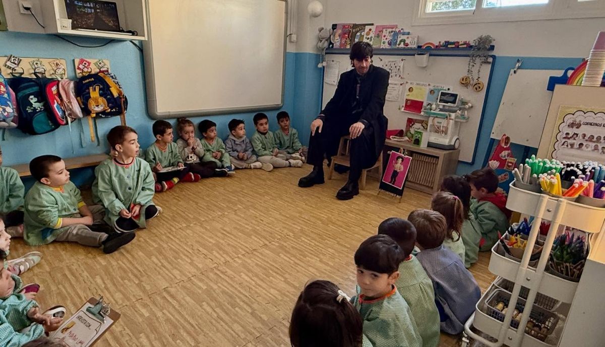 Un momento del encuentro con el bailaor y bailarín.