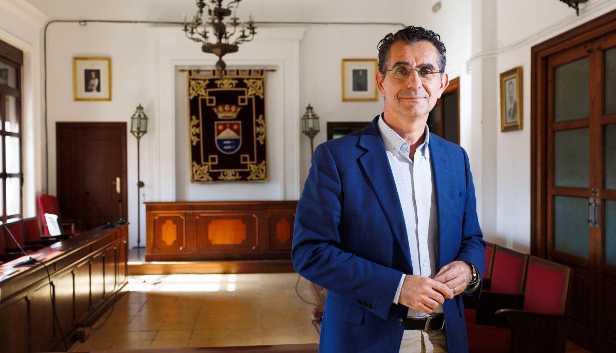 Miguel Molina Alcalde de Barbate  04