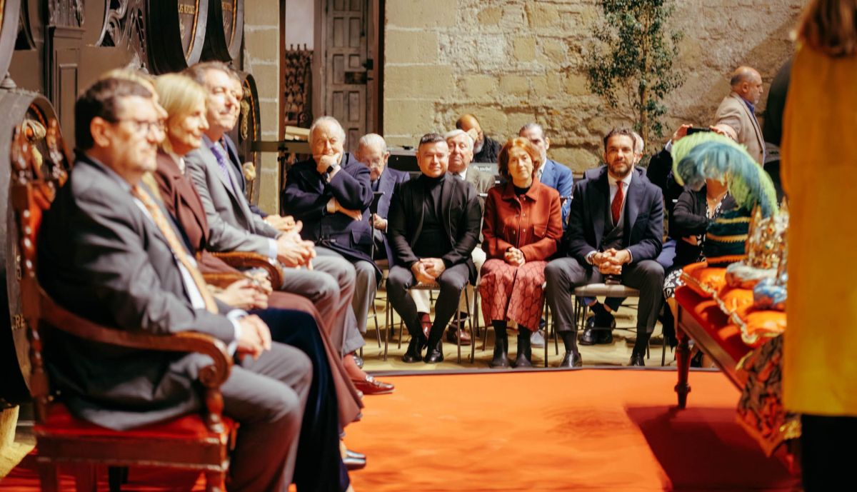 ENTREGA DE CORONA REYES MAGOS 2025 10