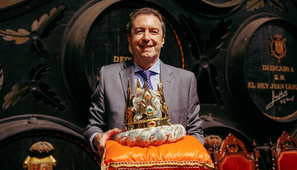 ENTREGA DE CORONA REYES MAGOS 2025 30