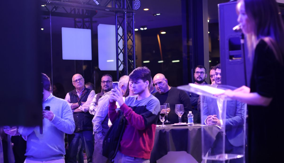 Asistentes a la presentación de los nuevos modelos.