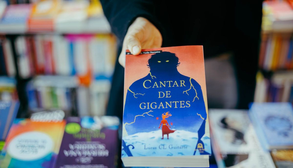 LUCAS CL GUITARTE CANTAR DE GIGANTES 6