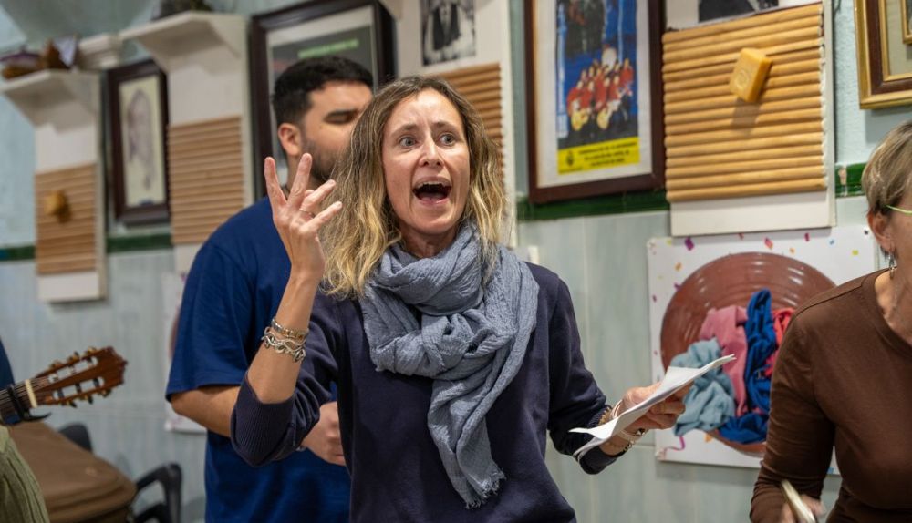 Comparsa salvada por wassap   Cádiz 17