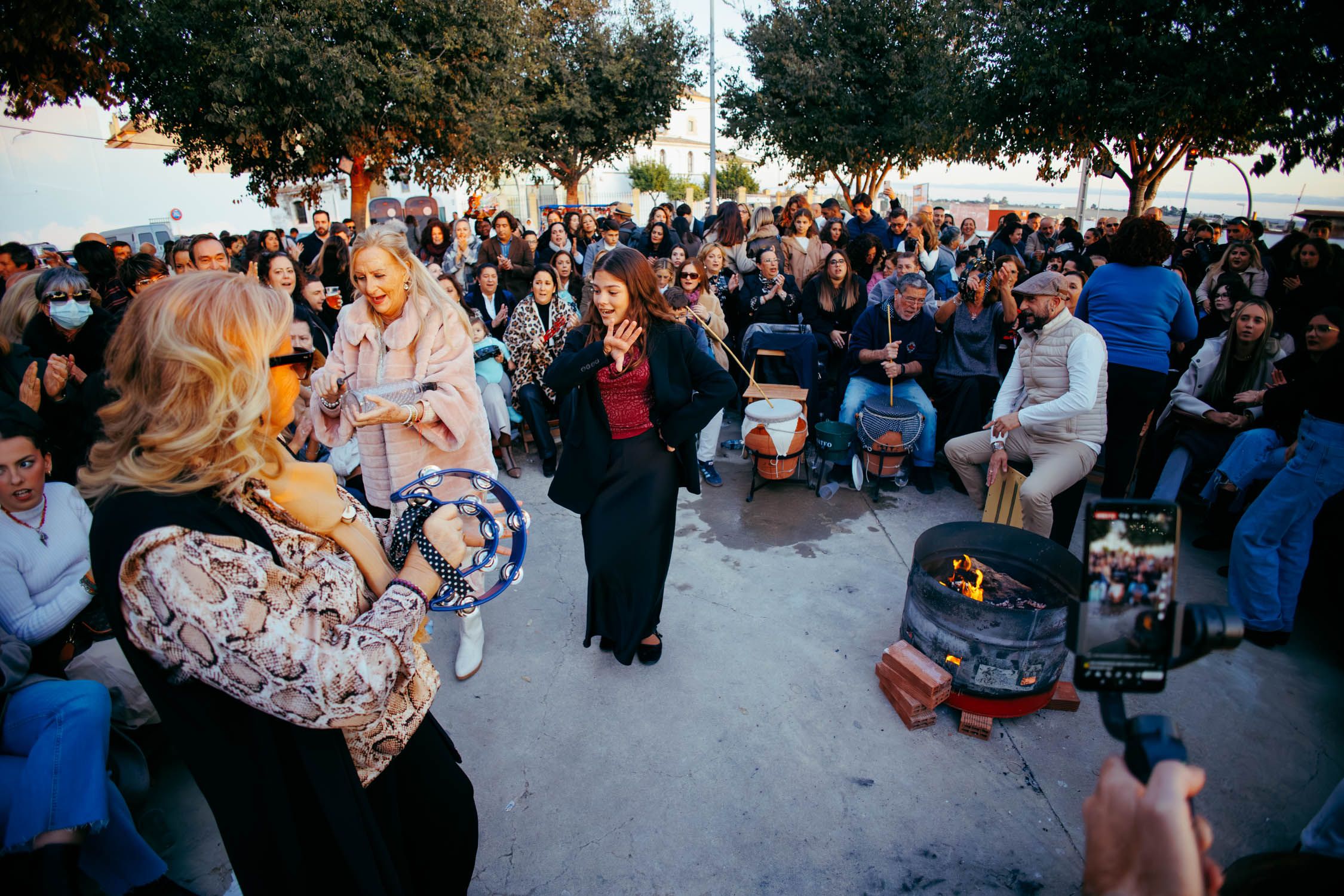 Zambomba de la hermandad del Cristo de la Expiración