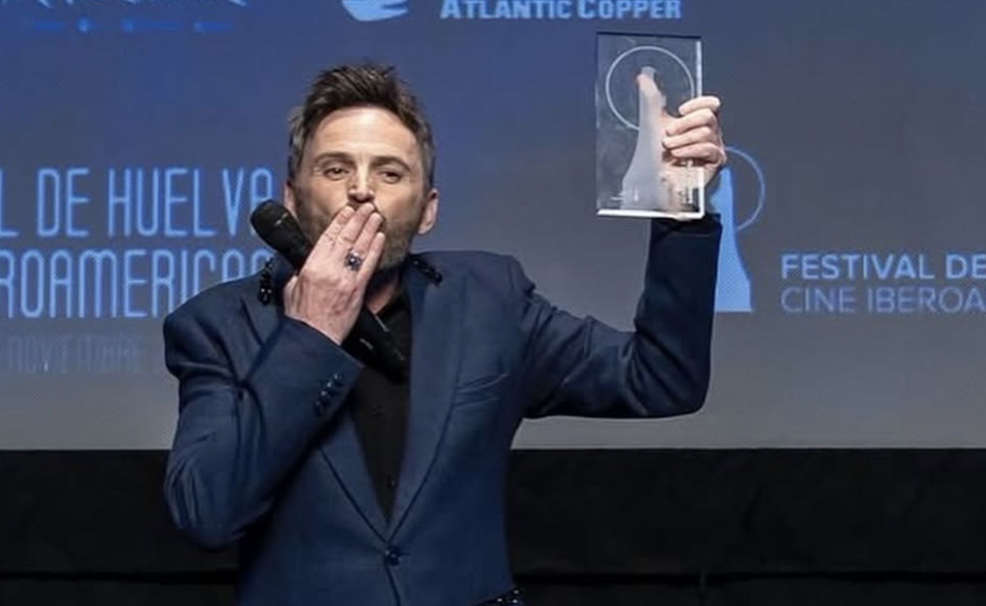 Fernando Tejero recibe el Premio Ciudad de Huelva. Fernando Tejero recibe el Premio Ciudad de Huelva.