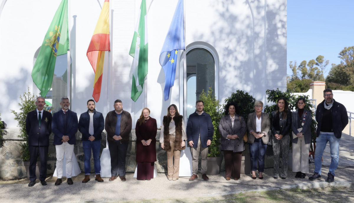 Acto institucional para dar a conocer el nuevo equipamiento.